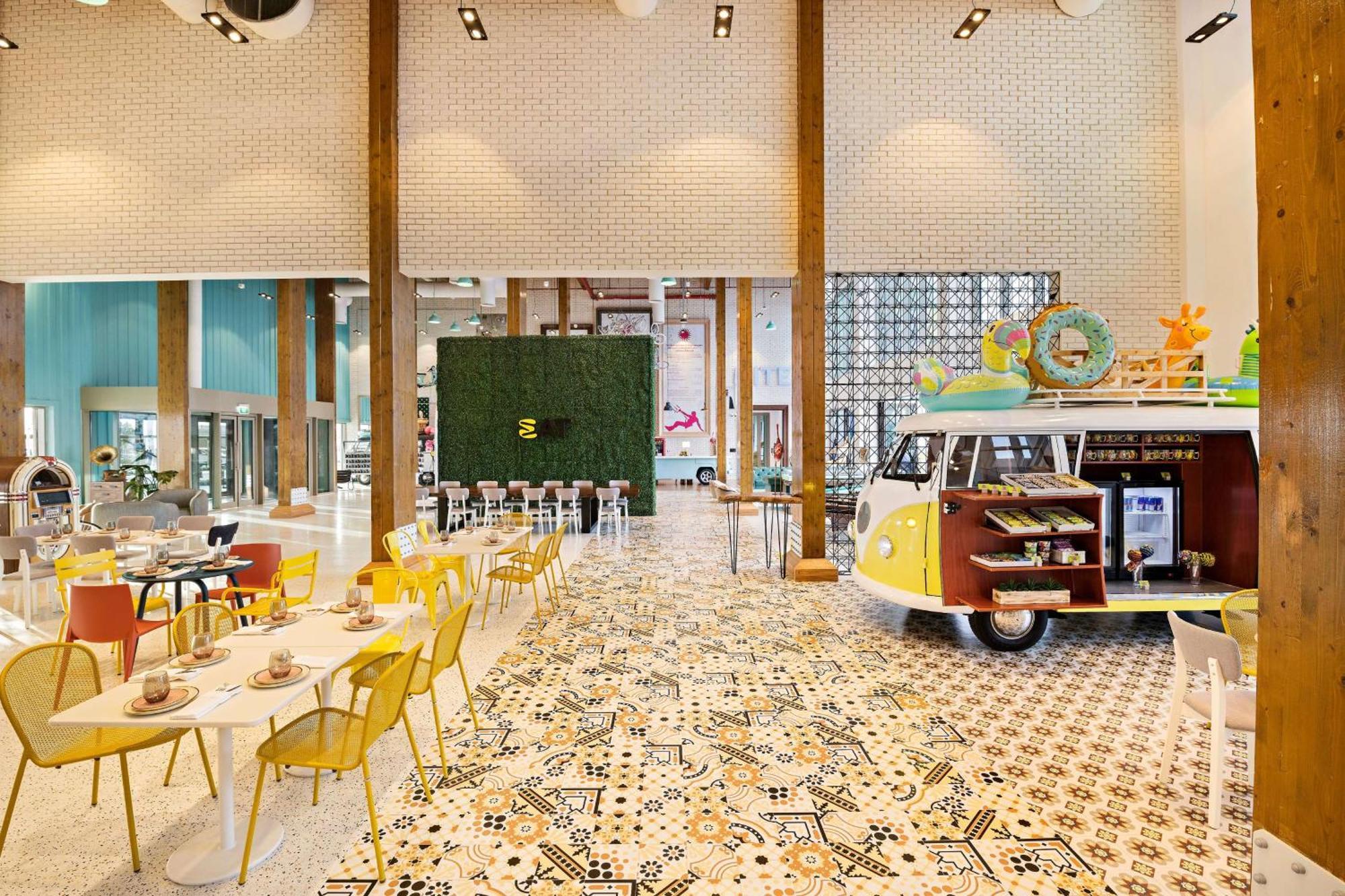 Fuwairit Kite Beach, Tapestry Collection By Hilton Fuwayrit Exterior foto